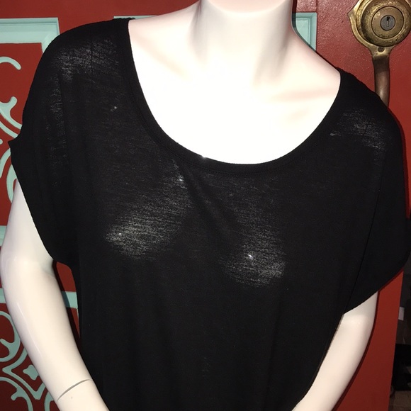 Simple Black Tunic Size Large - Picture 6 of 6